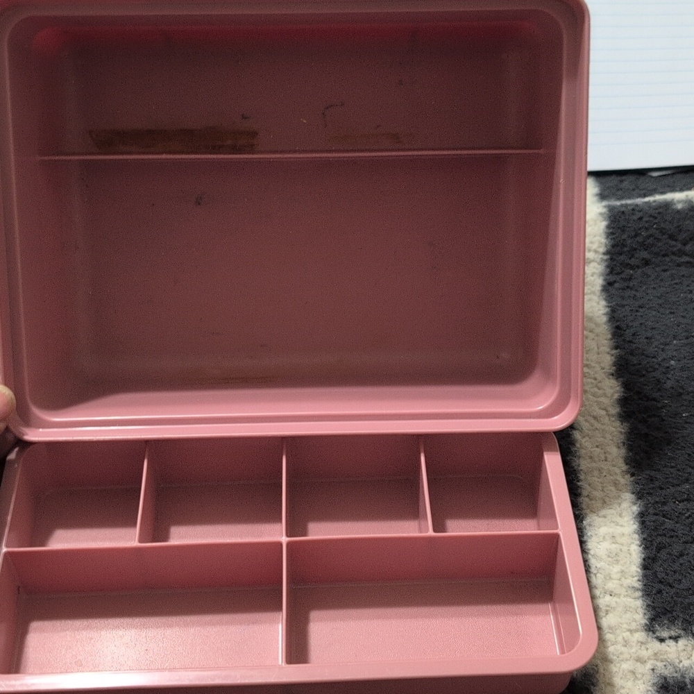 Pink Storage Box Tupperware - Picture 4 of 6
